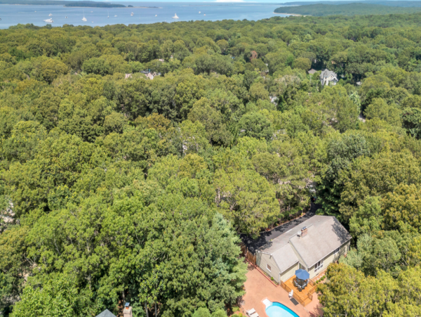 Exquisite Sag Harbor Retreat - Your Perfect Hamptons Retreat